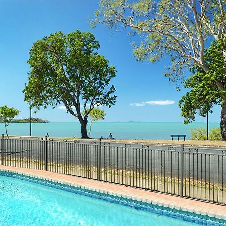 Whitsunday Waterfront Apartments Airlie Beach Dış mekan fotoğraf