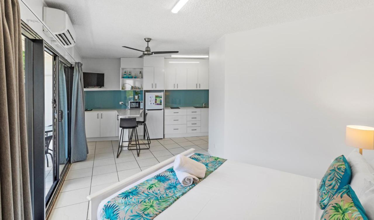Whitsunday Waterfront Apartments Airlie Beach Dış mekan fotoğraf