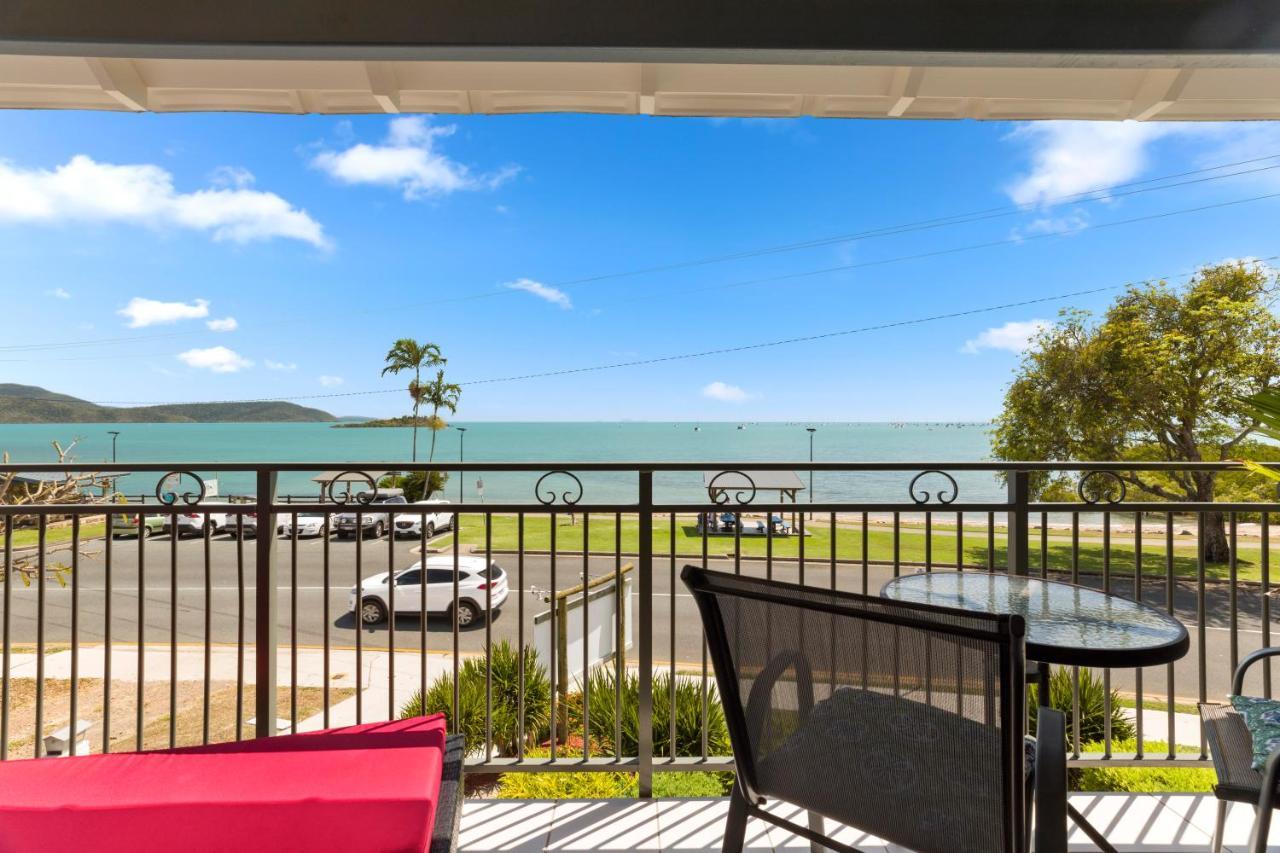 Whitsunday Waterfront Apartments Airlie Beach Dış mekan fotoğraf