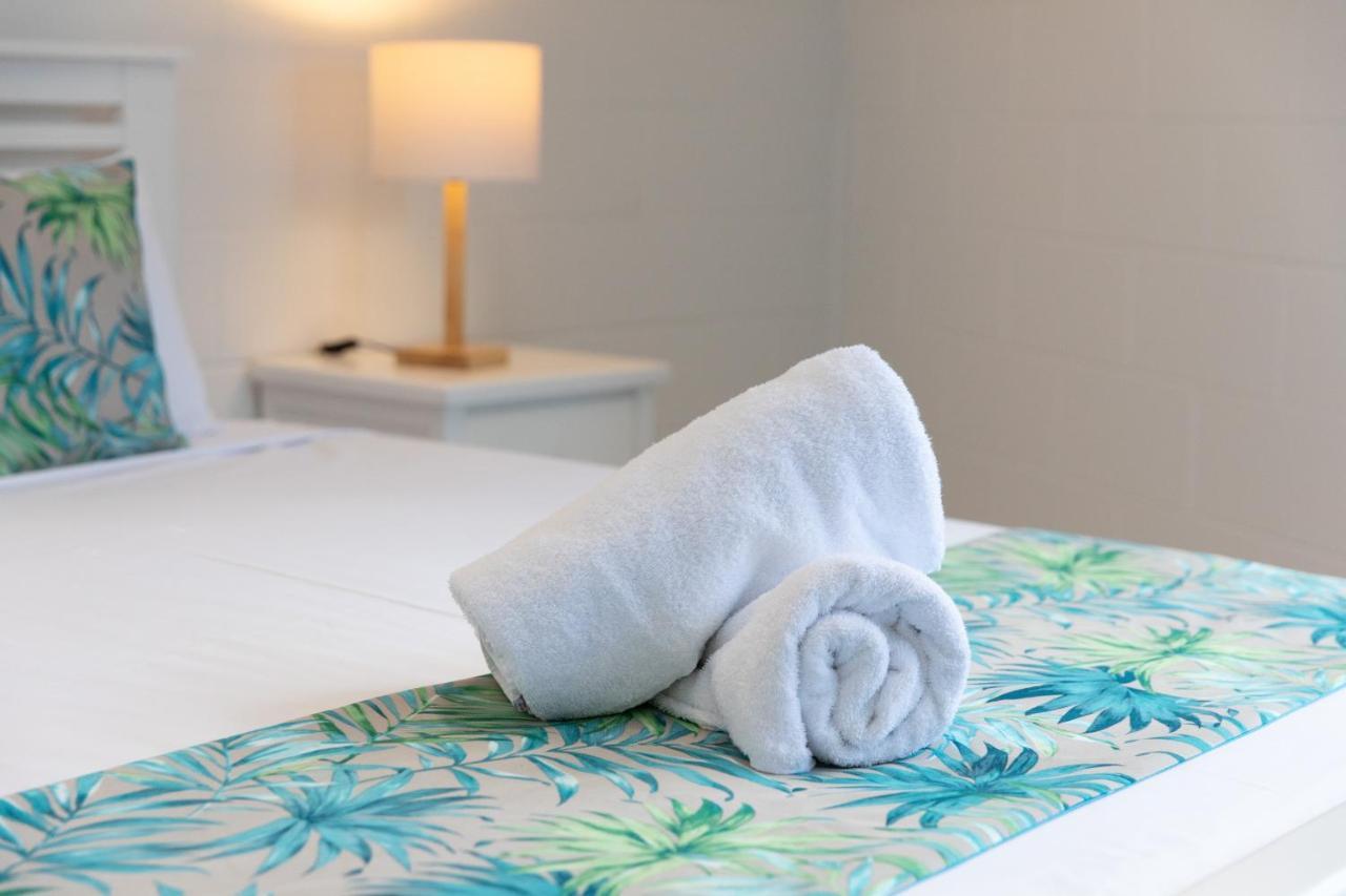 Whitsunday Waterfront Apartments Airlie Beach Dış mekan fotoğraf