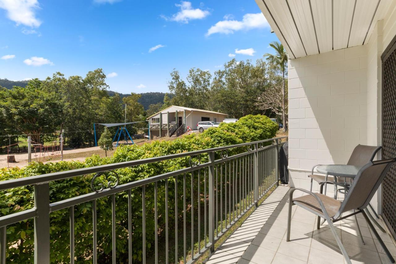 Whitsunday Waterfront Apartments Airlie Beach Dış mekan fotoğraf