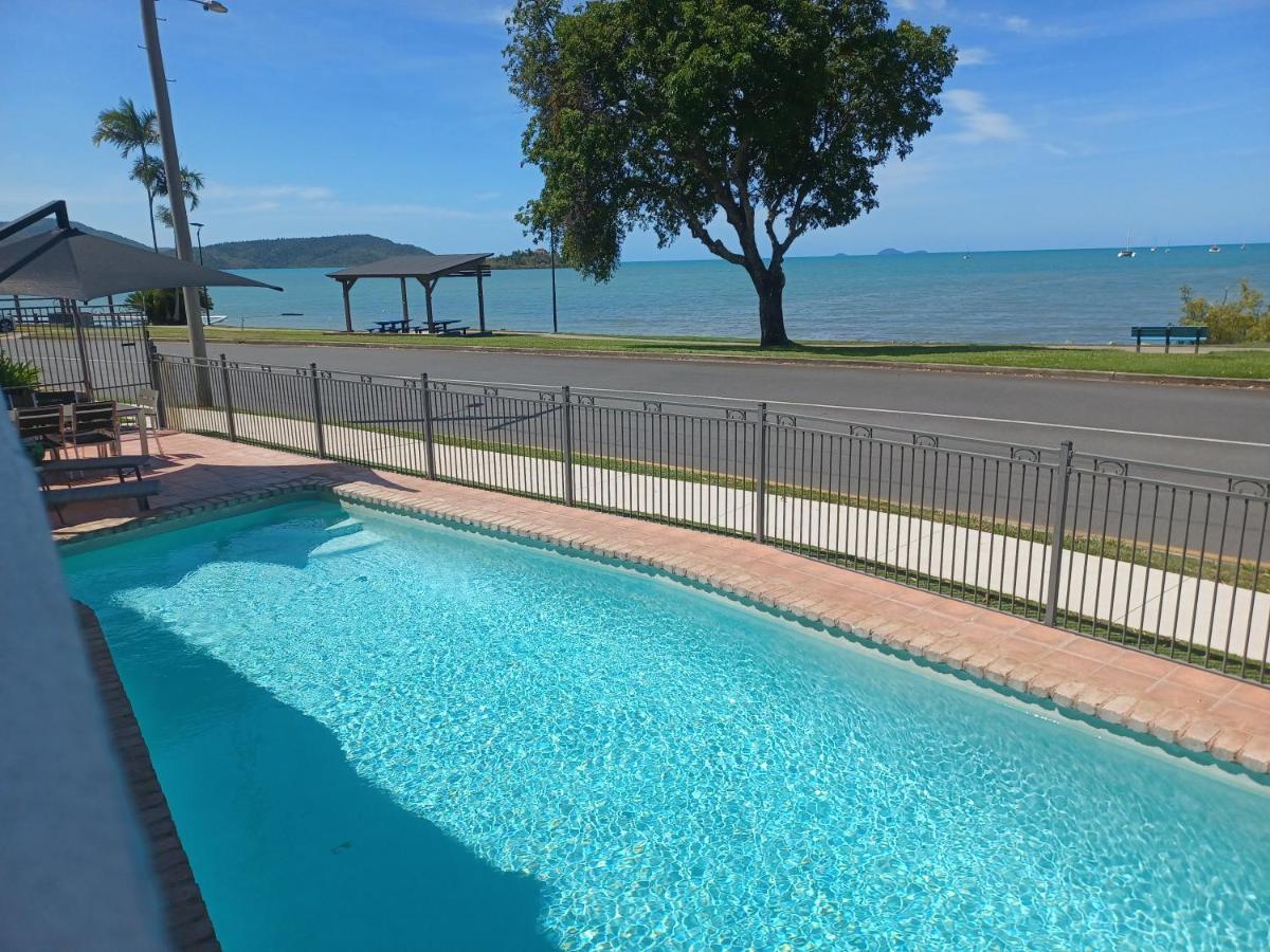 Whitsunday Waterfront Apartments Airlie Beach Dış mekan fotoğraf