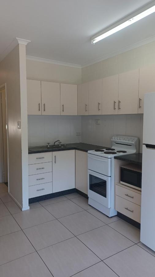 Whitsunday Waterfront Apartments Airlie Beach Dış mekan fotoğraf