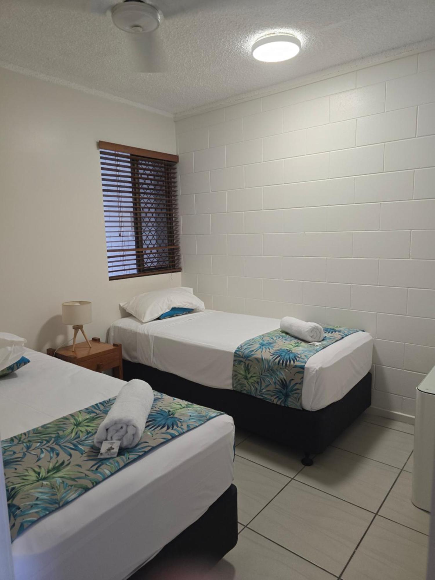 Whitsunday Waterfront Apartments Airlie Beach Dış mekan fotoğraf