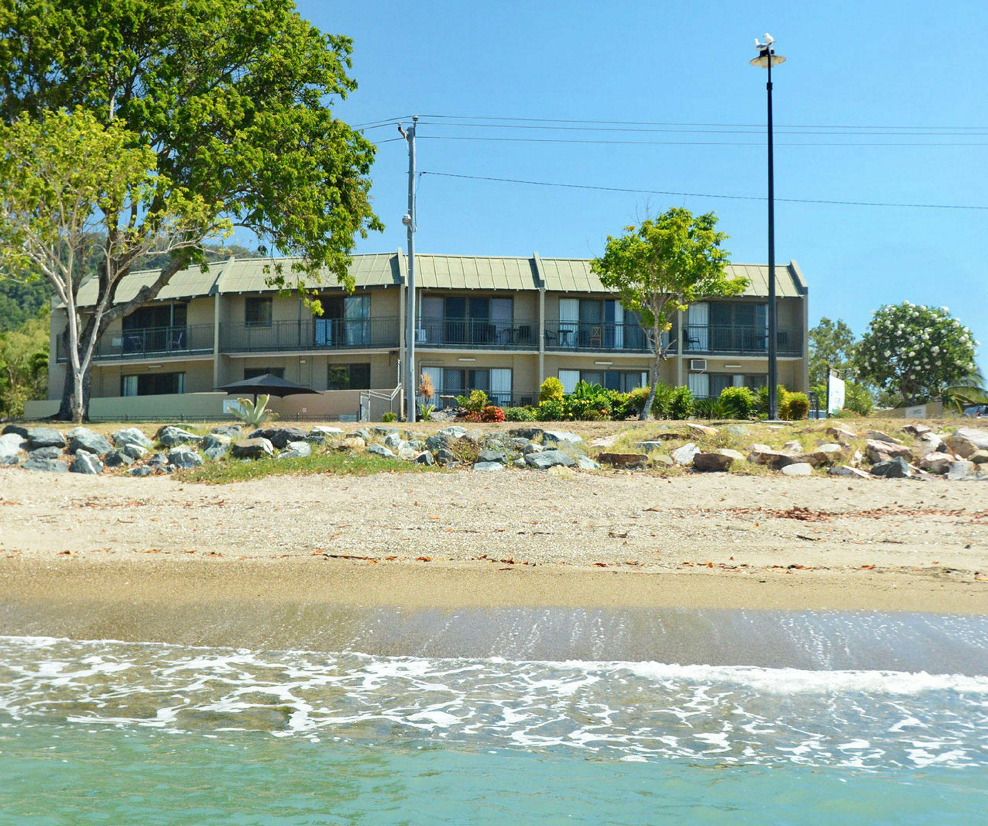 Whitsunday Waterfront Apartments Airlie Beach Dış mekan fotoğraf