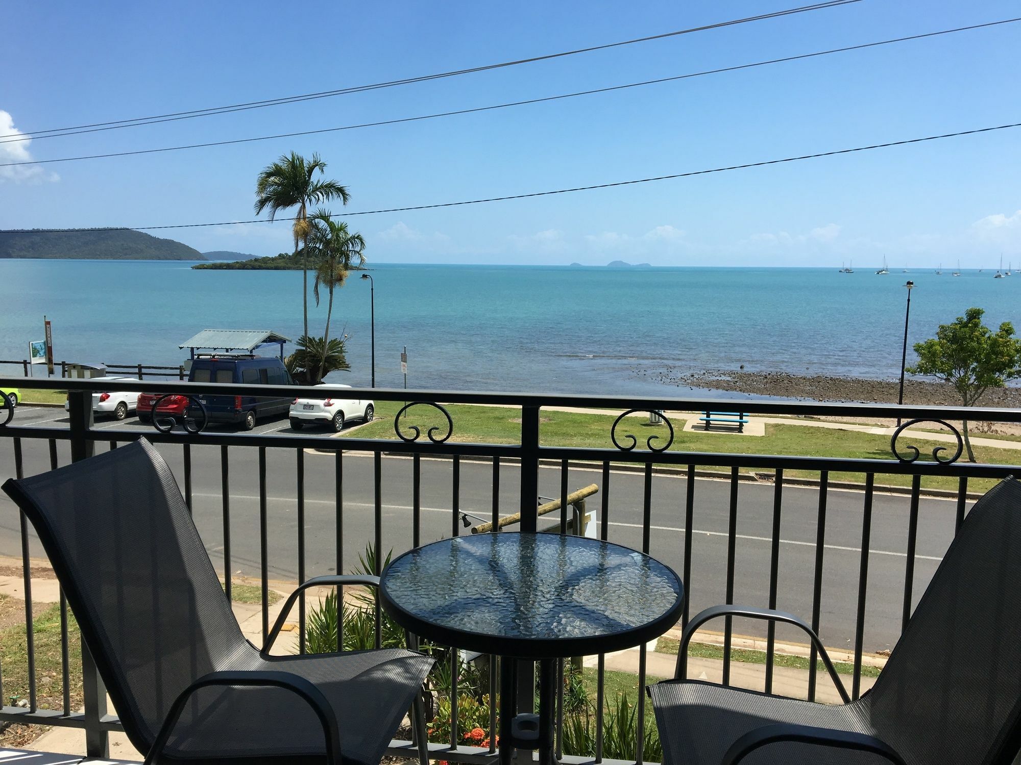 Whitsunday Waterfront Apartments Airlie Beach Dış mekan fotoğraf