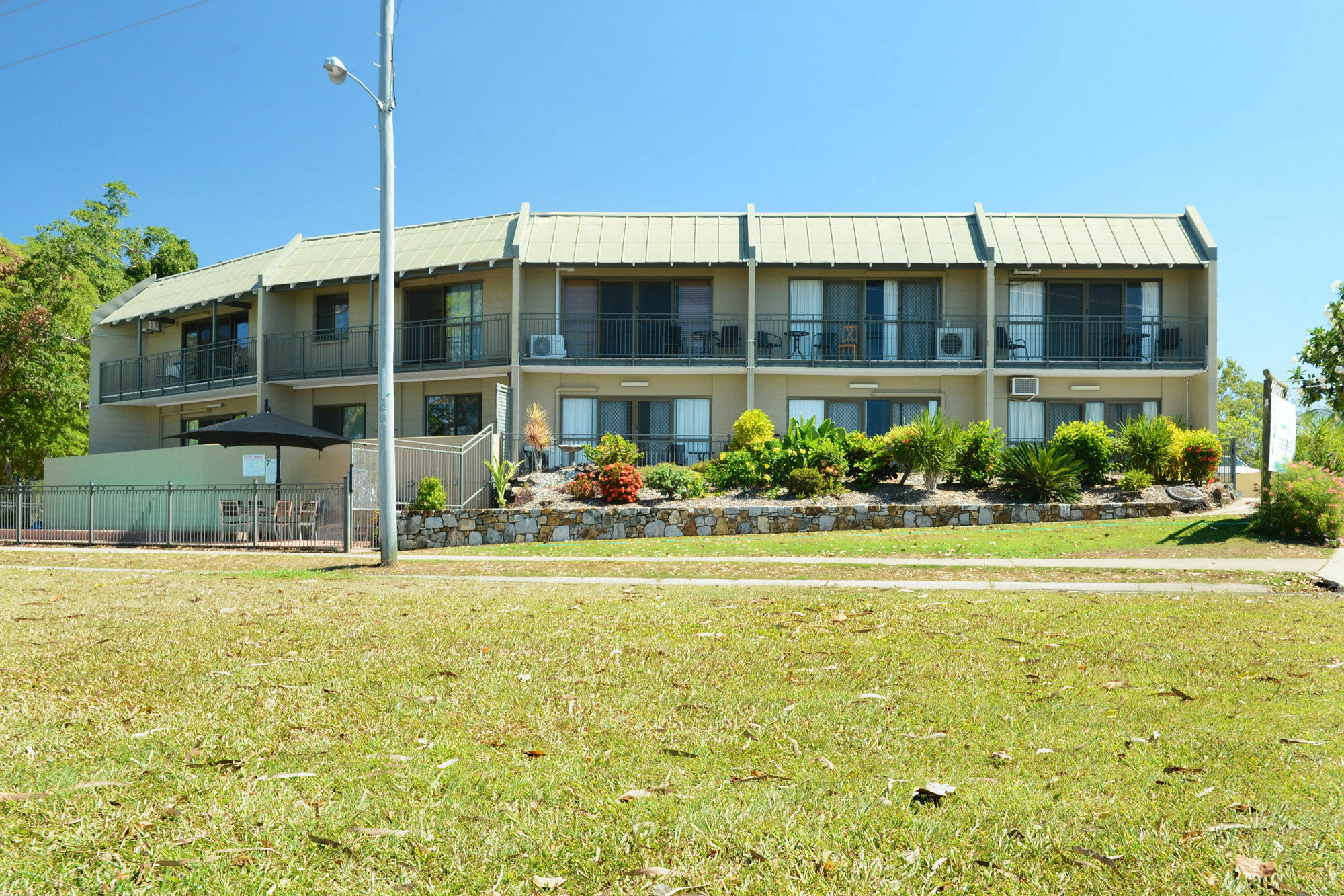 Whitsunday Waterfront Apartments Airlie Beach Dış mekan fotoğraf