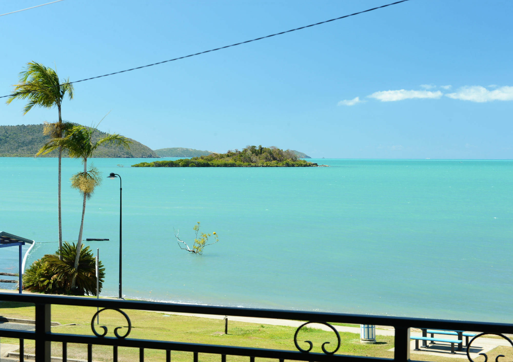 Whitsunday Waterfront Apartments Airlie Beach Dış mekan fotoğraf